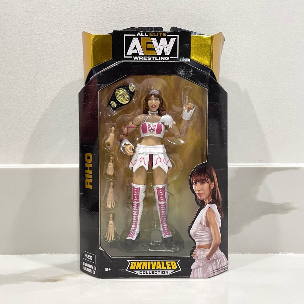 NEW AEW All Elite Wrestling Unrivaled Collection #20 Riho Action Figure